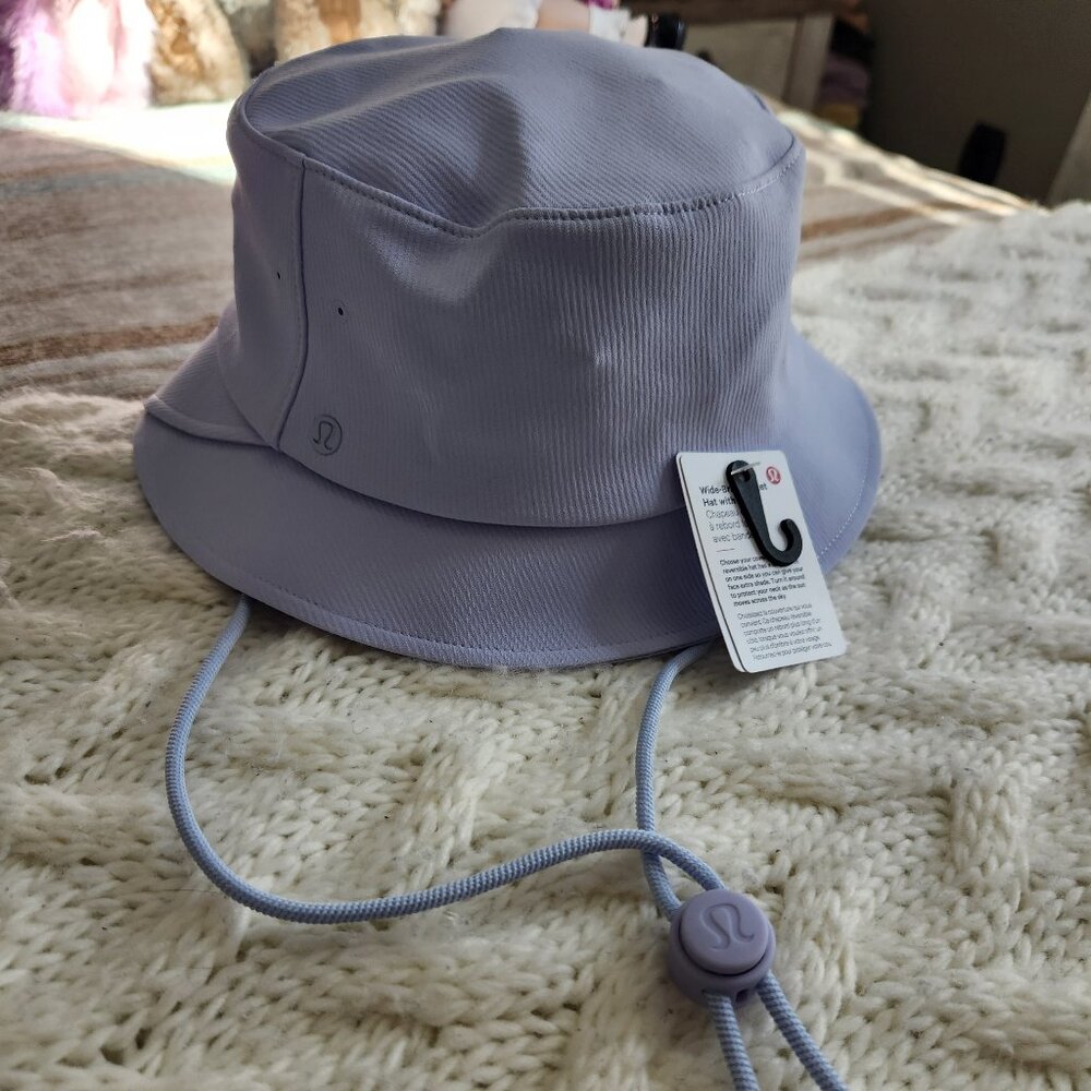 Lululemon Wide Brim Bucket Hat with string